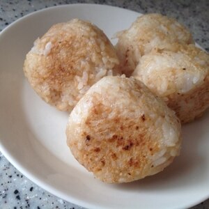 余ったご飯で焼きおにぎり